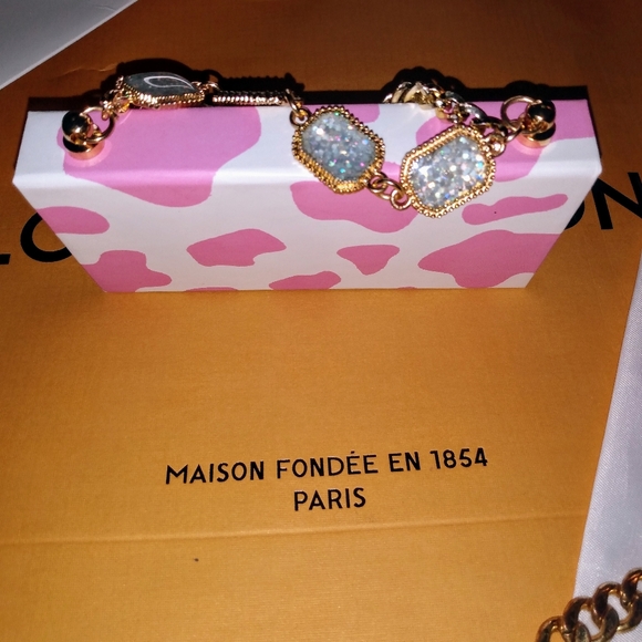 !! NEW RELEASE !! Hot Commodity Lashes - Picture 4 of 4